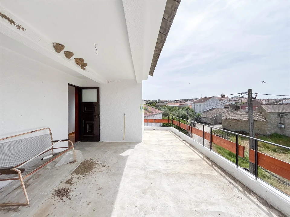 Moradia T4 para Venda em São Miguel de Acha Foto 50