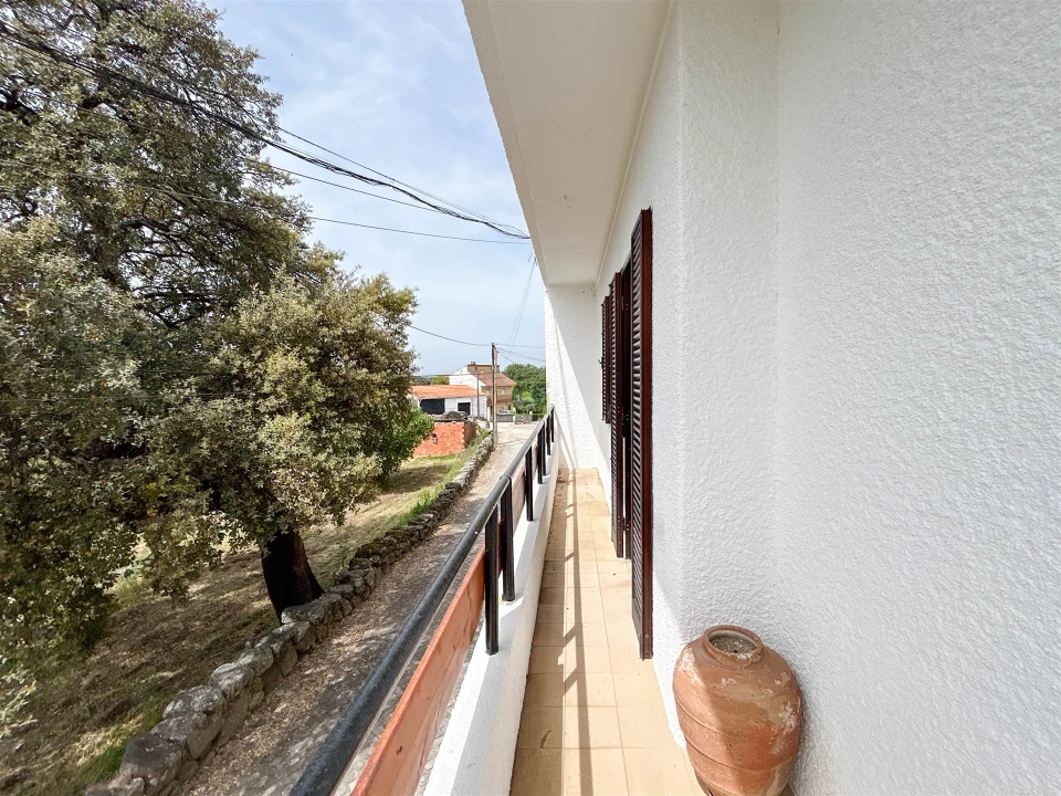 Moradia T4 para Venda em São Miguel de Acha Foto 38