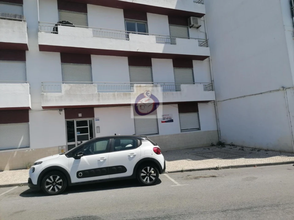 Apartamento T2 para Venda em Olhão Foto 11