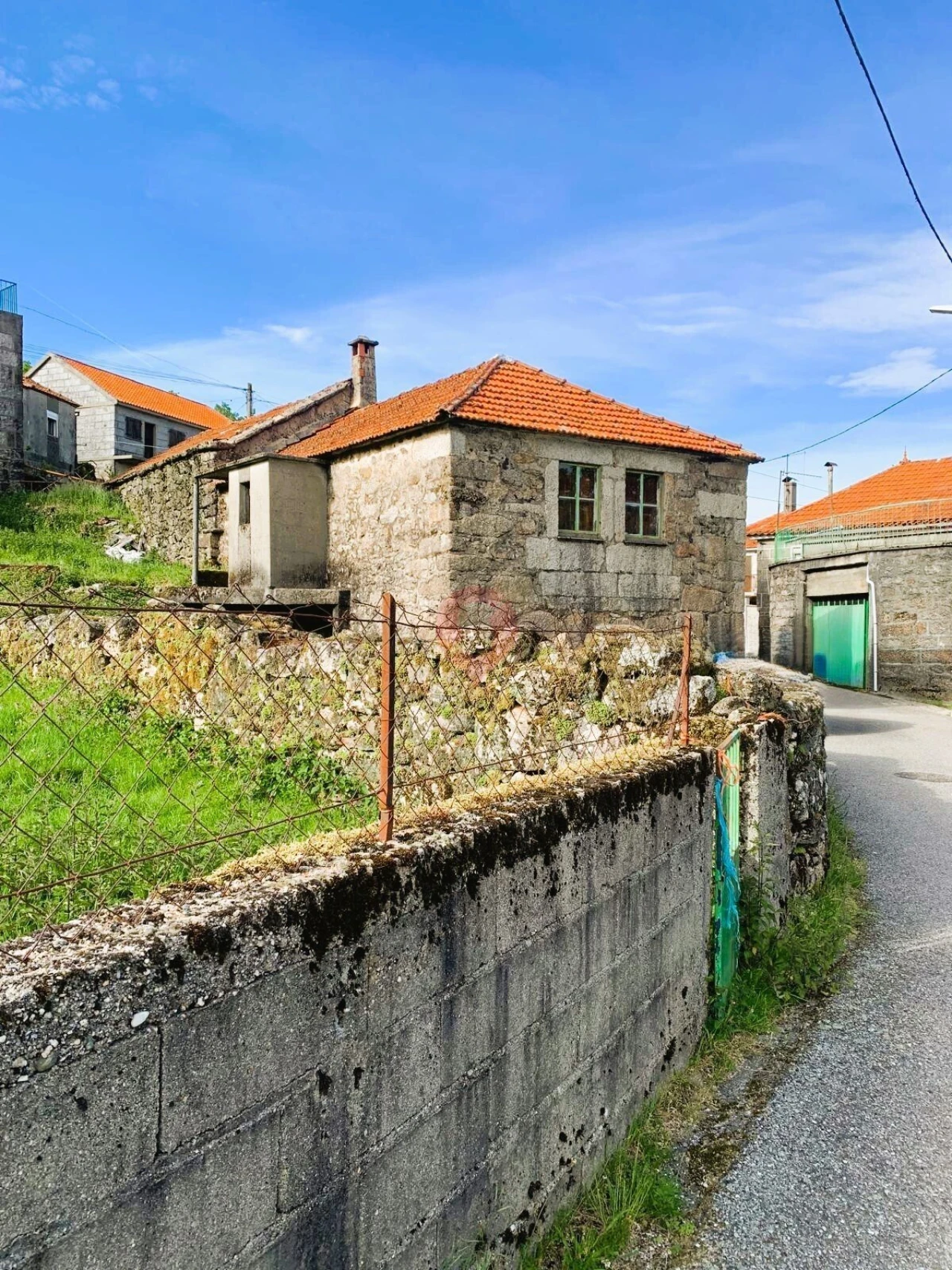 Moradia T2 para Venda em Castro Laboreiro e Lamas de Mouro Foto 2
