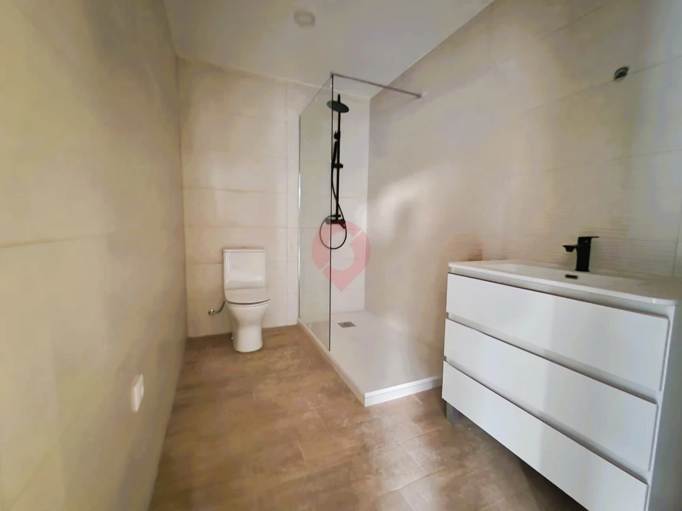 Apartamento T2 para Venda em Monção e Troviscoso Foto 7