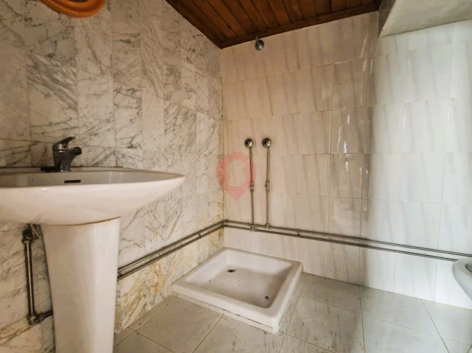 Moradia T2 para Venda em Ceivães e Badim Foto 8