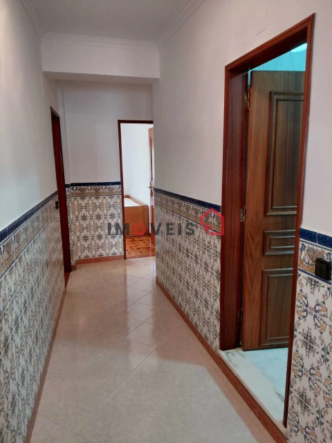 Apartamento T4 para Venda em Fatima