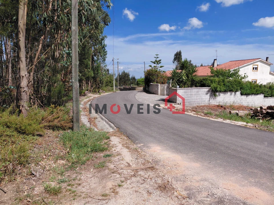 Terreno para Venda em Atouguia Foto 2