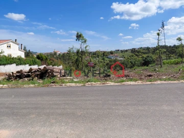 Terreno para Venda em Atouguia