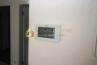 Moradia T4 para Venda em Fernao Ferro