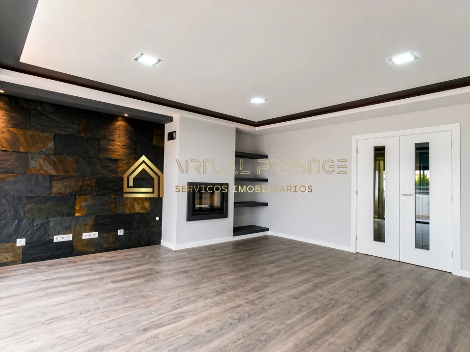 Moradia T4 para Venda em Fernao Ferro Foto 18