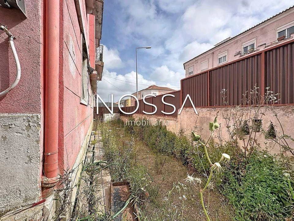 Apartamento T4 para Venda em Águas Livres Foto 9