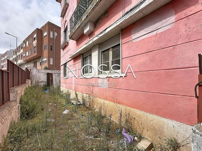 Apartamento T4 para Venda em Águas Livres Foto 7