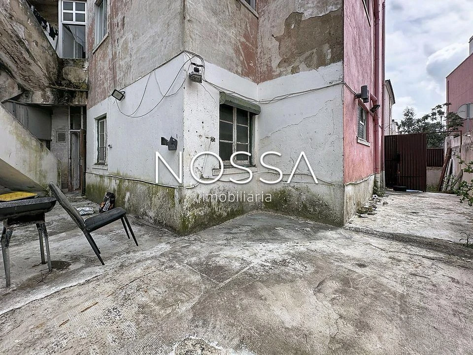 Apartamento T4 para Venda em Águas Livres Foto 8