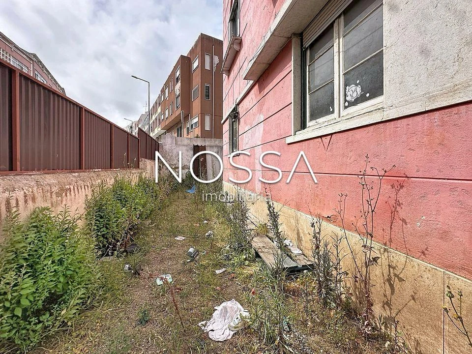 Apartamento T4 para Venda em Águas Livres Foto 16