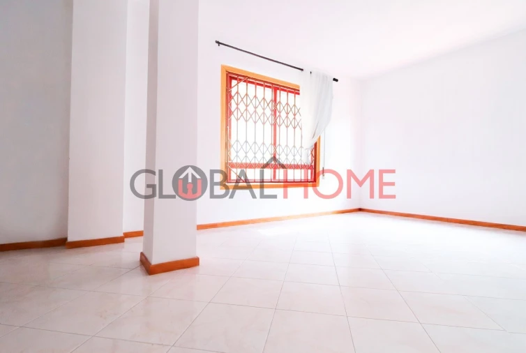 Apartamento T1 para Venda em Fânzeres e São Pedro da Cova Foto 13