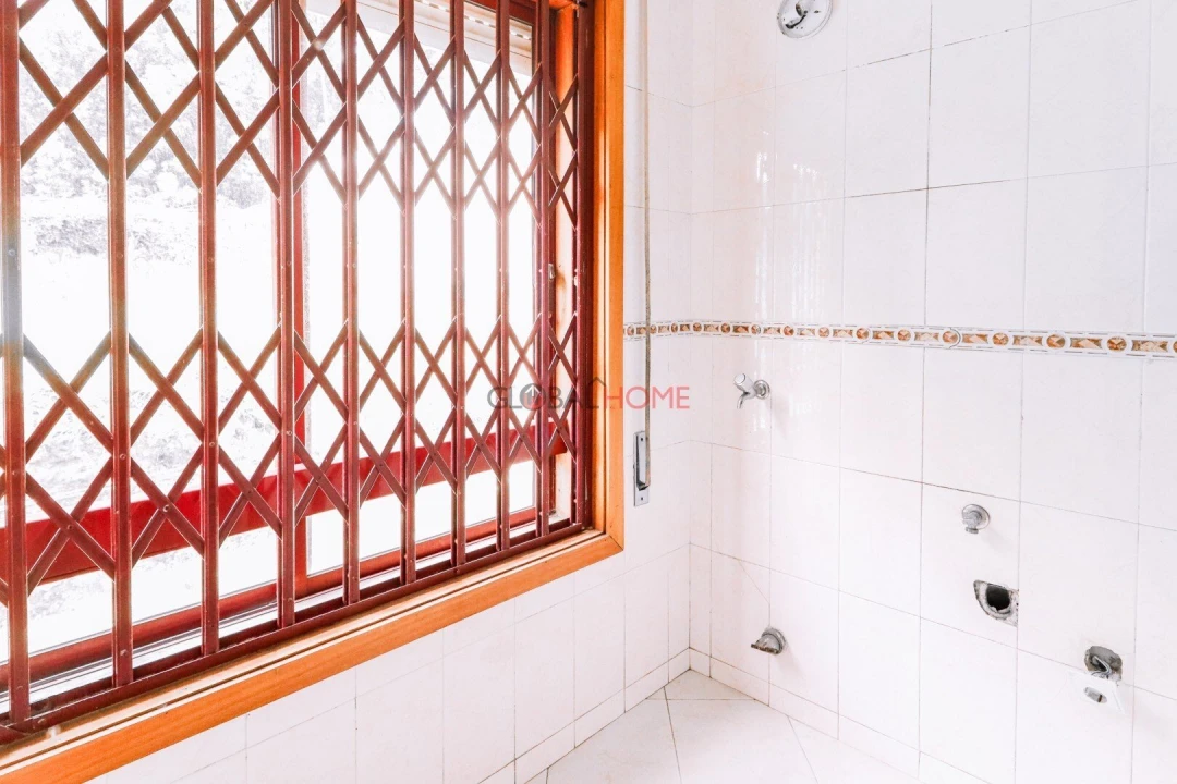 Apartamento T1 para Venda em Fânzeres e São Pedro da Cova Foto 11