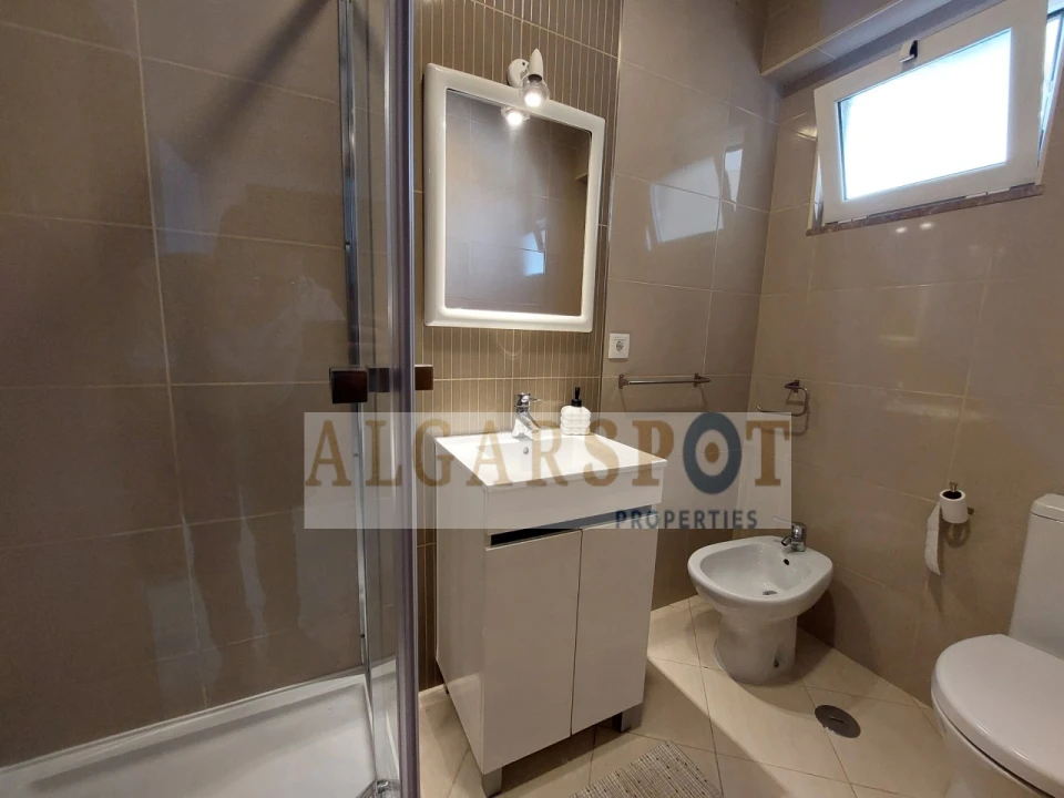 Apartamento T1 para Venda em Faro (Sé e São Pedro) Foto 14