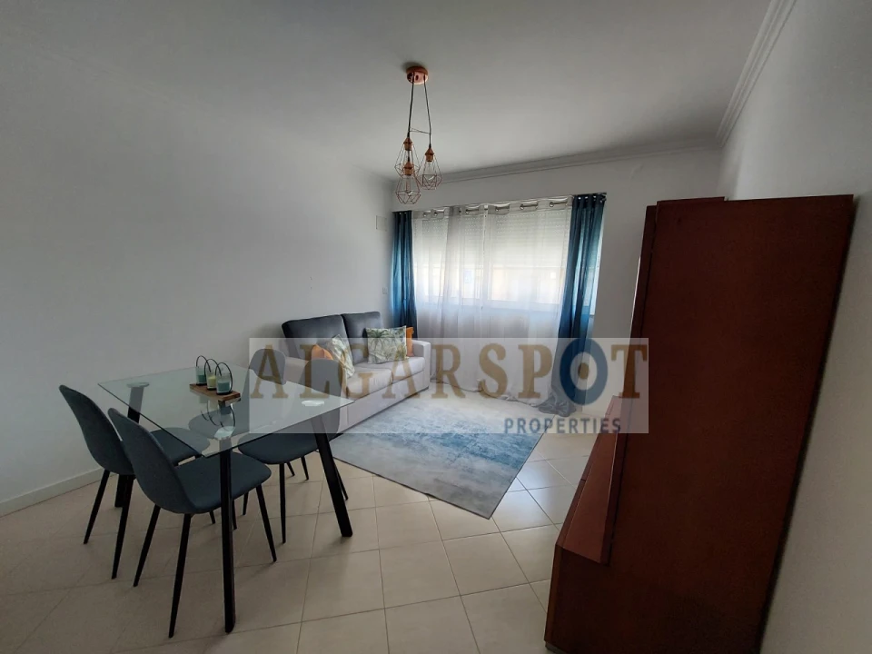 Apartamento T1 para Venda em Faro (Sé e São Pedro) Foto 1
