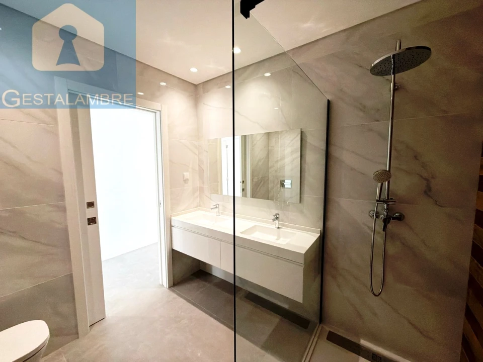 Apartamento T3 para Venda em Alcantarilha e Pêra Foto 24