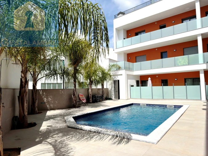 Apartamento T3 para Venda em Alcantarilha e Pêra Foto 2