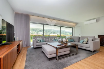 Moradia T4 para Venda em Este (São Pedro e São Mamede)