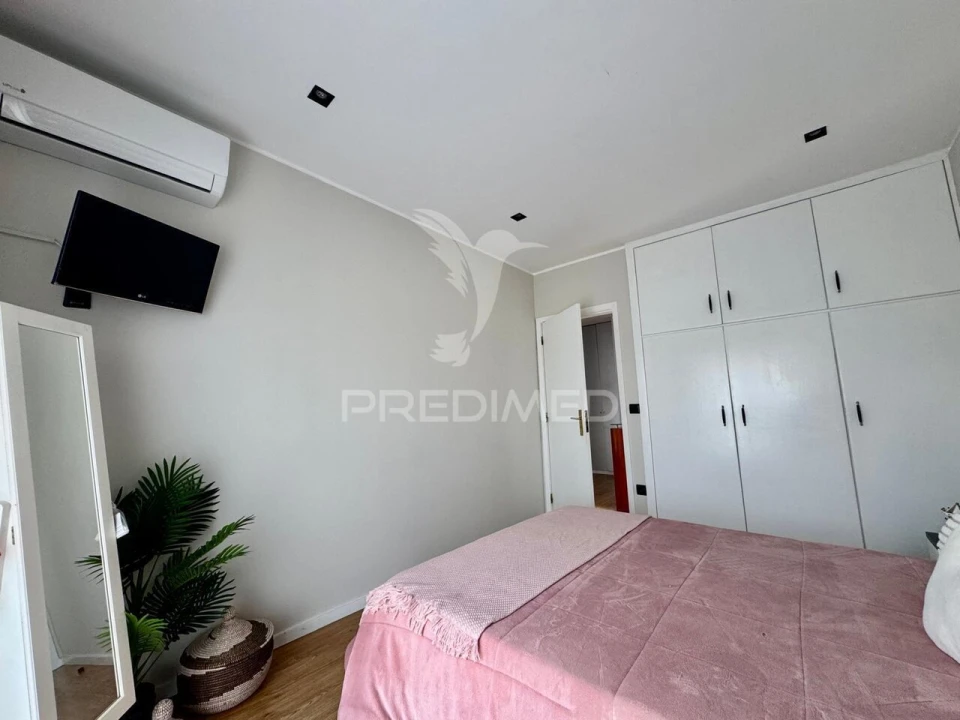 Moradia T4 para Venda em Fermentões Foto 8