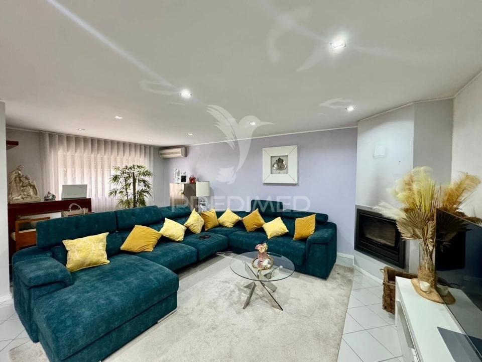 Moradia T4 para Venda em Fermentões Foto 29