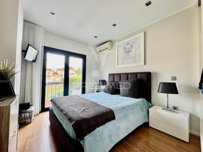 Moradia T4 para Venda em Fermentões Foto 24