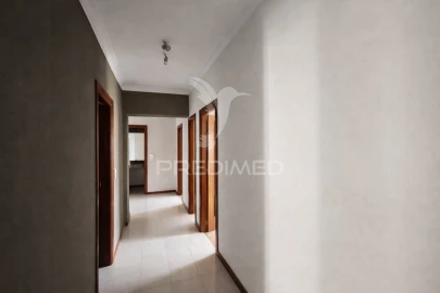 Apartamento T3 para Venda em Carregado e Cadafais