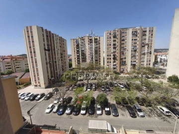 Apartamento T3 para Venda em Carregado e Cadafais