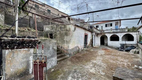 Moradia T2 para Venda em Santo Antonio