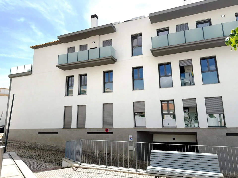 Apartamento T3 para Venda em Alcantarilha e Pêra Foto 1