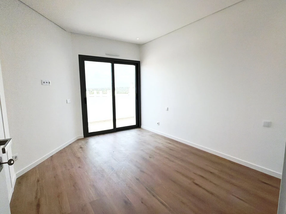 Apartamento T3 para Venda em Alcantarilha e Pêra Foto 18