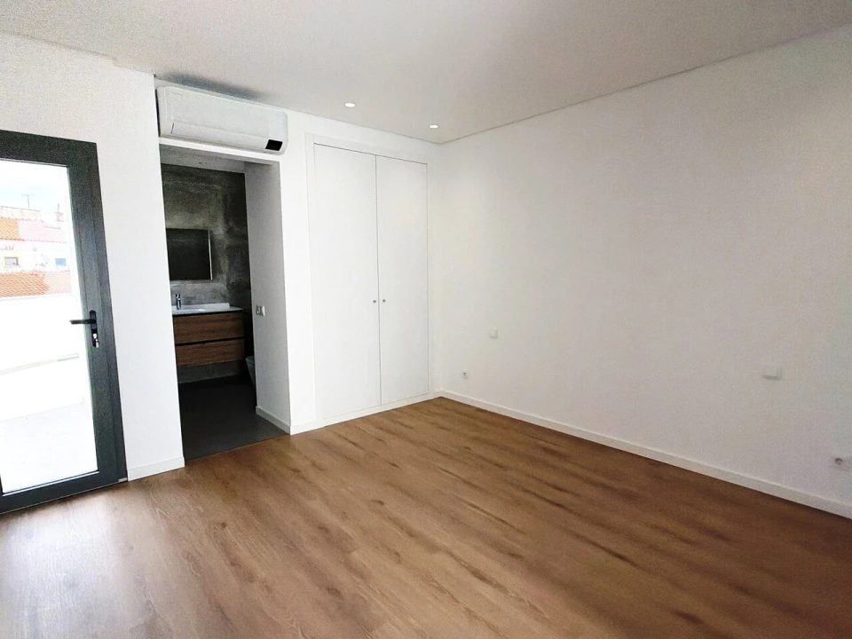 Apartamento T3 para Venda em Alcantarilha e Pêra Foto 26