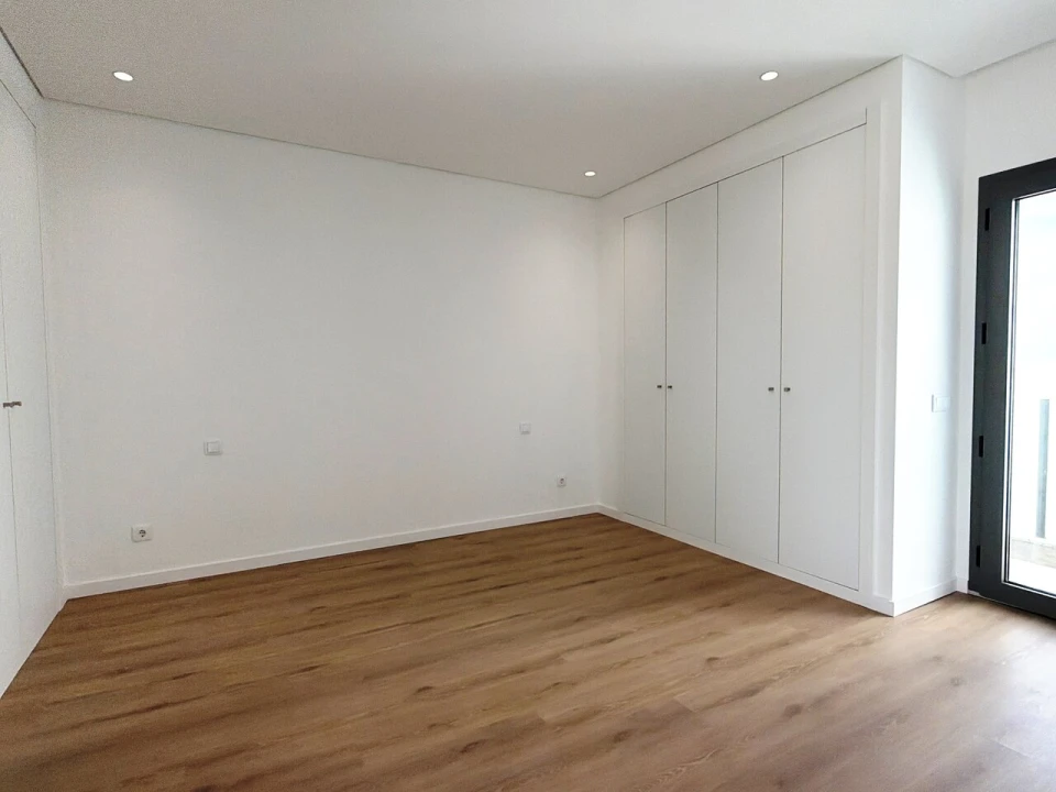 Apartamento T3 para Venda em Alcantarilha e Pêra Foto 27