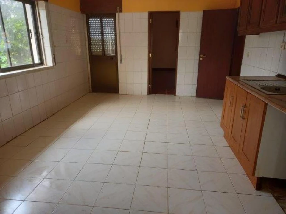 Apartamento T4 para Venda em Algueirão-Mem Martins Foto 4