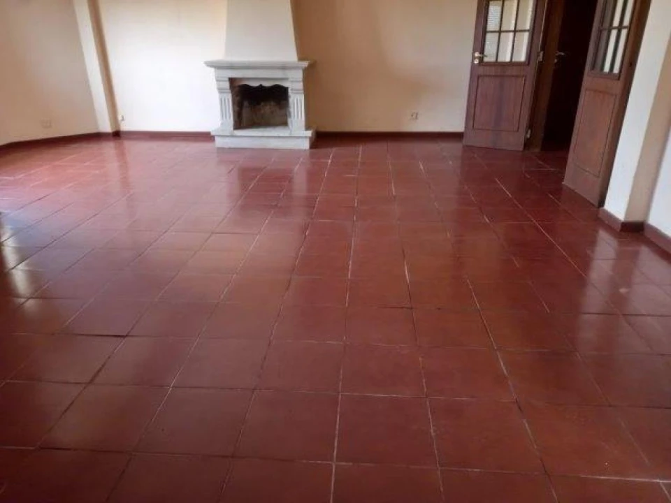 Apartamento T4 para Venda em Algueirão-Mem Martins Foto 6