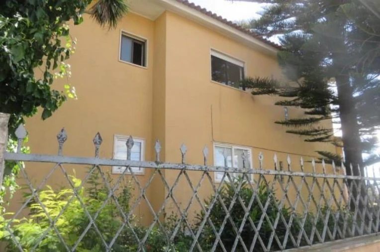 Apartamento T4 para Venda em Algueirão-Mem Martins Foto 19