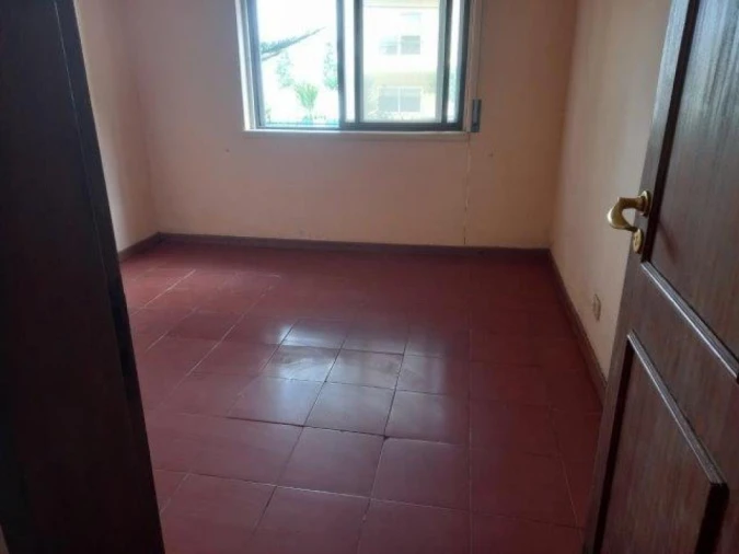 Apartamento T4 para Venda em Algueirão-Mem Martins Foto 10