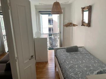 Apartamento T2 para Arrendamento em Misericórdia