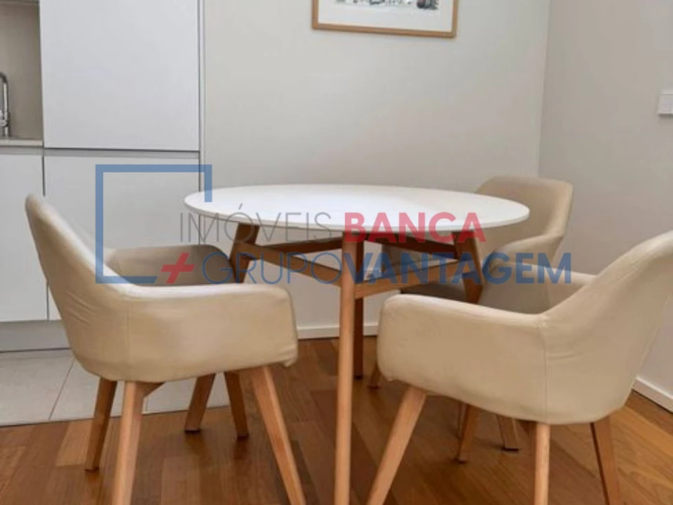 Apartamento T0 para Venda em Santa Marinha e São Pedro da Afurada Foto 4