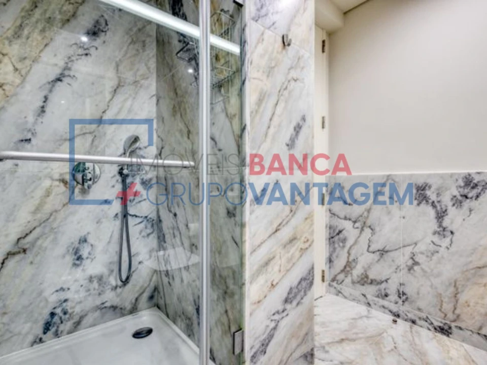 Apartamento T0 para Venda em Santa Marinha e São Pedro da Afurada Foto 8