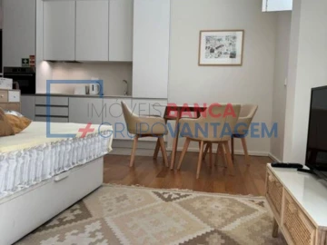 Apartamento T0 para Venda em Santa Marinha e São Pedro da Afurada