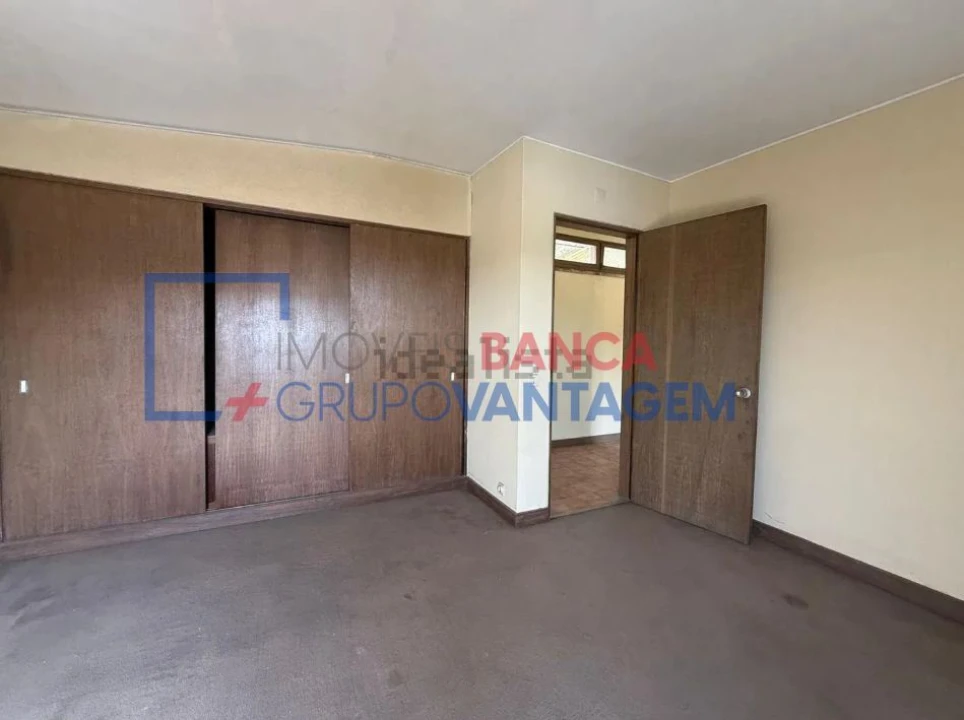 Apartamento T3 para Venda em Fafe Foto 24