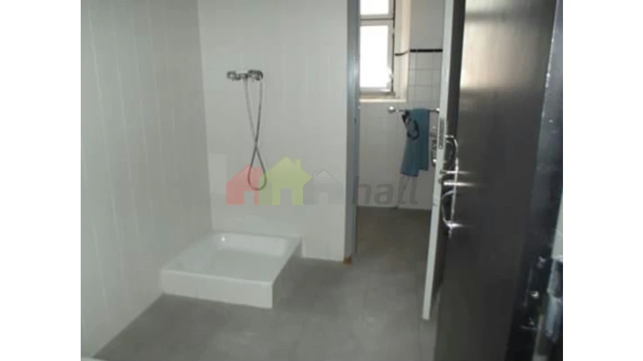 Loja para Arrendamento em Évora (São Mamede, Sé, São Pedro e Santo Antão) Foto 7