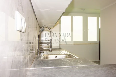 Apartamento T2 para Venda em Benfica