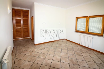 Moradia T3 para Venda em Sesimbra (Castelo)