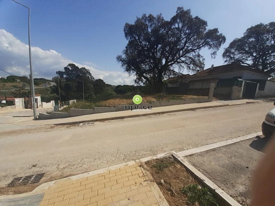 Terreno para Venda em Caparica e Trafaria Foto 2