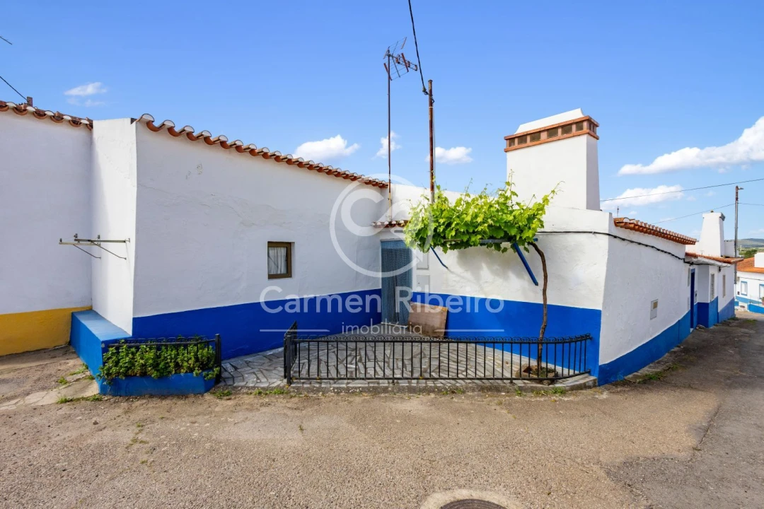 Moradia T2 para Venda em São Bento do Cortiço e Santo Estêvão Foto 1