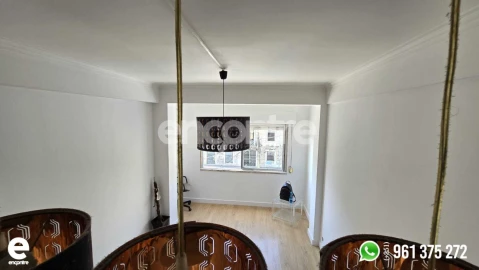 Apartamento T2 para Venda em Póvoa de Santo Adrião e Olival Basto