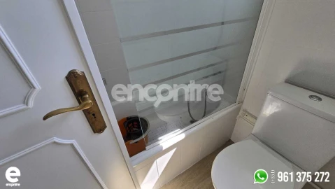 Apartamento T2 para Venda em Póvoa de Santo Adrião e Olival Basto