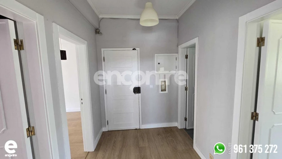 Apartamento T2 para Venda em Póvoa de Santo Adrião e Olival Basto Foto 3