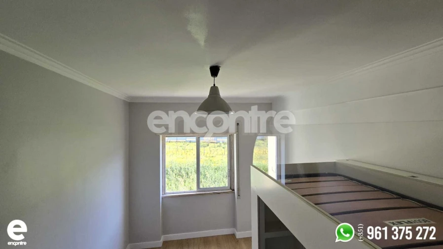 Apartamento T2 para Venda em Póvoa de Santo Adrião e Olival Basto Foto 9